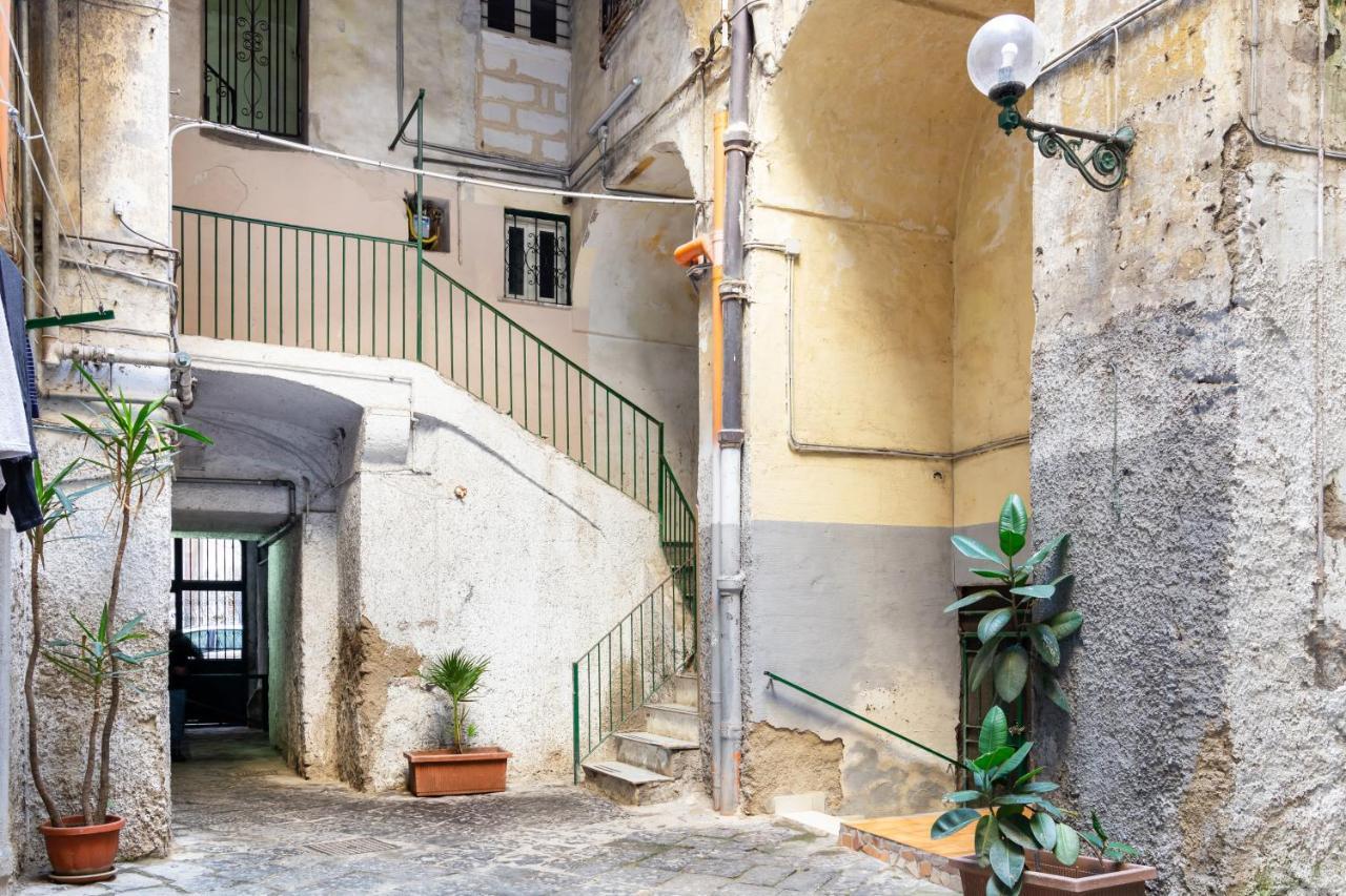 Oui Tree Apartment Neapel Exterior foto